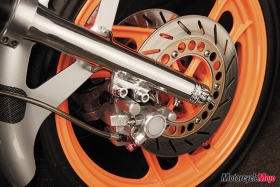 Motorcycle-Mojo_06_Streetfighter